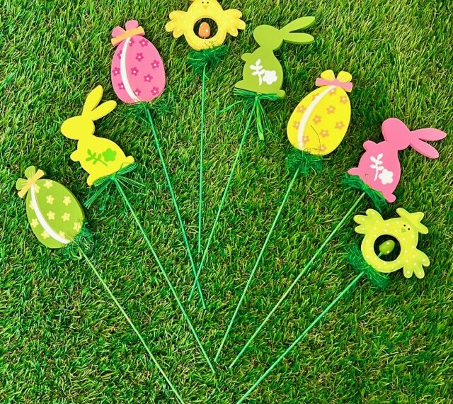 Holzpicker-Hase-Huhn mit Ei, Ei-Ostern