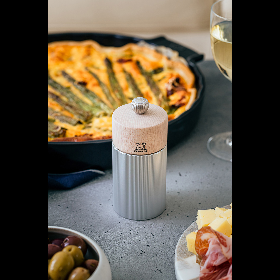 Pfeffermühle, Line Aluminium/Buchenholz, Peugeot, 12cm