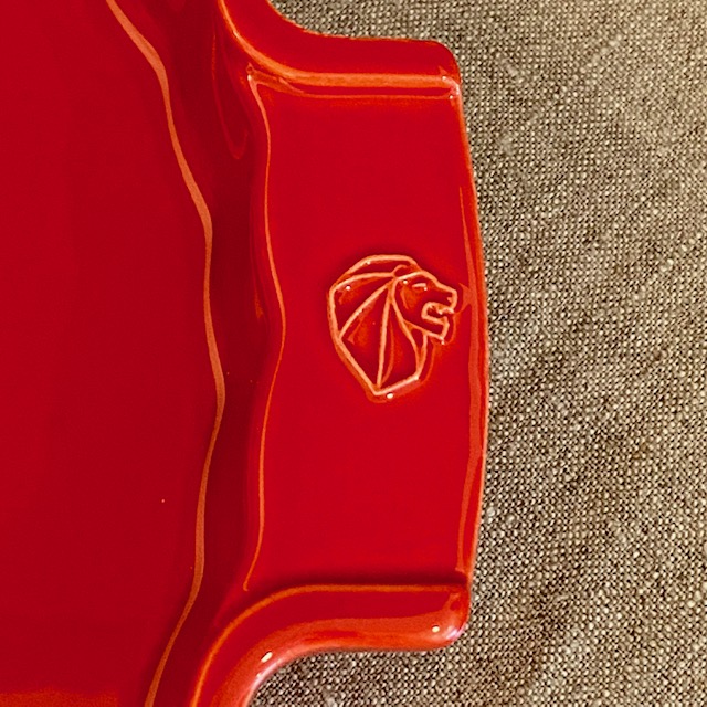 Steinzeug Tarteform / Backform mit Ohren, Rot, Peugeot, 30cm