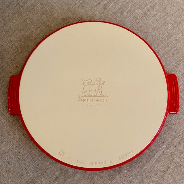 Steinzeug Tarteform / Backform mit Ohren, Rot, Peugeot, 30cm